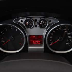 Foto inzerátu Ford Focus 1.6 16V