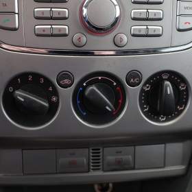 Foto inzerátu Ford Focus 1.6 16V