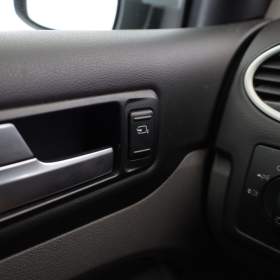 Foto inzerátu Ford Focus 1.6 16V