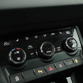 Foto inzerátu Škoda Karoq 1.5 TSI