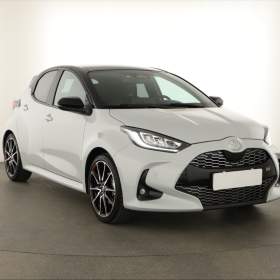 Foto inzerátu Toyota Yaris 1.5 VVT-i Hybrid