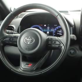 Foto inzerátu Toyota Yaris 1.5 VVT-i Hybrid