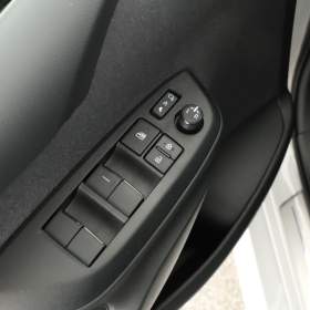 Foto inzerátu Toyota Yaris 1.5 VVT-i Hybrid