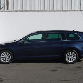 Foto inzerátu Volkswagen Passat 2.0 TDI