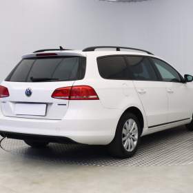 Foto inzerátu Volkswagen Passat 1.6 TDI