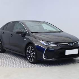 Foto inzerátu Toyota Corolla 1.8 Hybrid