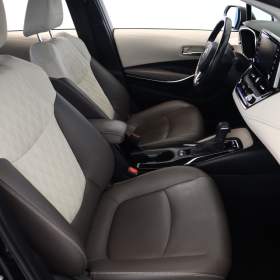 Foto inzerátu Toyota Corolla 1.8 Hybrid