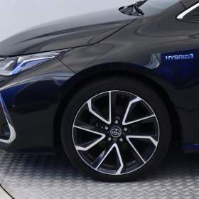 Foto inzerátu Toyota Corolla 1.8 Hybrid