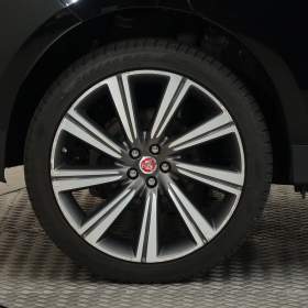 Foto inzerátu Jaguar F-Pace 30d AWD