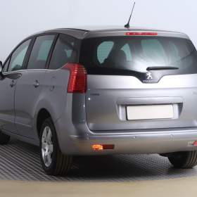 Foto inzerátu Peugeot 5008 1.6 BlueHDi