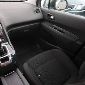 Foto inzerátu Peugeot 5008 1.6 BlueHDi