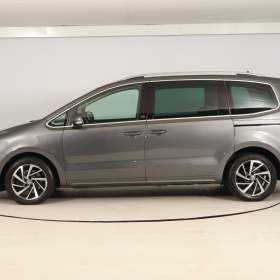 Foto inzerátu Volkswagen Sharan 2.0 TDI