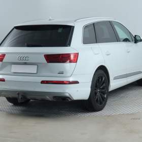 Foto inzerátu Audi Q7 3.0 TDI