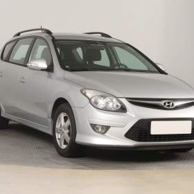 Hyundai i30 1.4 CVVT / 19576885