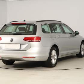 Foto inzerátu Volkswagen Passat 2.0 TDI