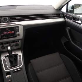Foto inzerátu Volkswagen Passat 2.0 TDI
