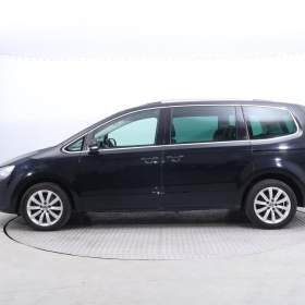 Foto inzerátu Volkswagen Sharan 2.0 TDI