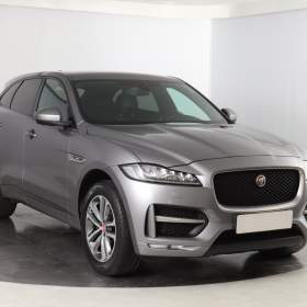 Jaguar F- Pace 25d AWD / 19577945