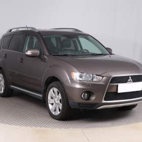 Foto inzerátu Mitsubishi Outlander 2.2 DI-D