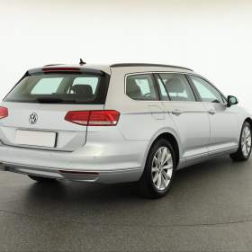 Foto inzerátu Volkswagen Passat 2.0 TDI
