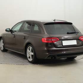 Foto inzerátu Audi A4 2.0 TDI