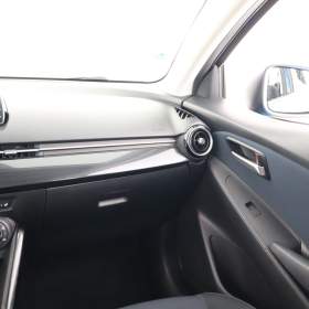 Foto inzerátu Mazda 2 1.5 16V