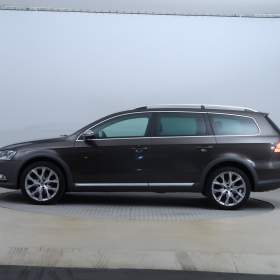 Foto inzerátu Volkswagen Passat 2.0 TDI