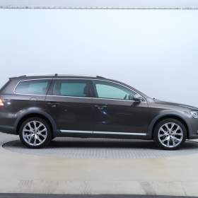 Foto inzerátu Volkswagen Passat 2.0 TDI