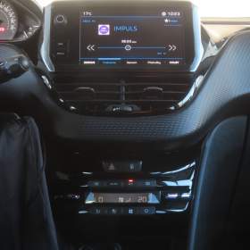 Foto inzerátu Peugeot 2008 1.2 PureTech