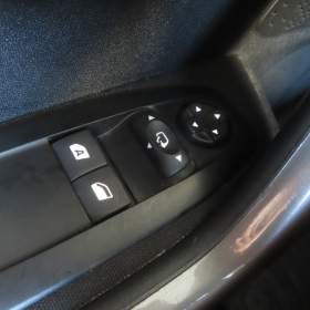 Foto inzerátu Peugeot 2008 1.2 PureTech