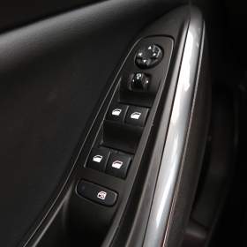 Foto inzerátu Opel Grandland 1.6 Turbo