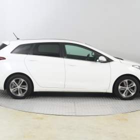 Foto inzerátu Hyundai i30 1.6 GDI