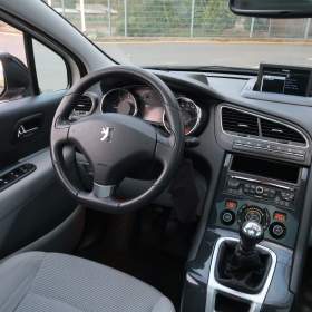 Foto inzerátu Peugeot 5008 2.0 HDI