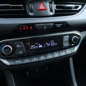 Foto inzerátu Hyundai i30 Fastback 1.0 T-GDI