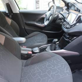 Foto inzerátu Peugeot 2008 1.2 PureTech