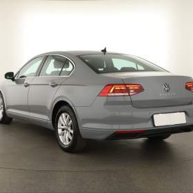 Foto inzerátu Volkswagen Passat 1.5 TSI