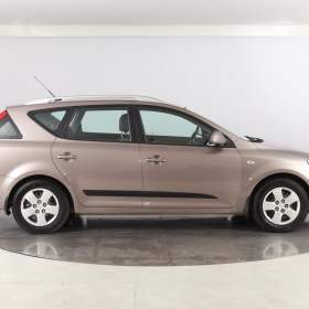 Foto inzerátu Kia Ceed 1.4 CVVT