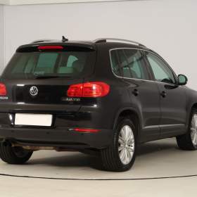 Foto inzerátu Volkswagen Tiguan 2.0 TSI
