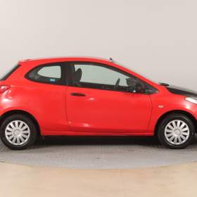 Foto inzerátu Mazda 2 1.4 i