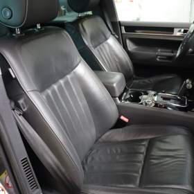 Foto inzerátu Volkswagen Touareg 3.0 V6 TDI