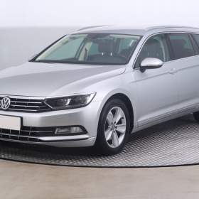 Foto inzerátu Volkswagen Passat 2.0 TDI