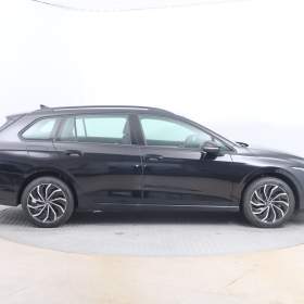 Foto inzerátu Volkswagen Golf 1.0 TSI