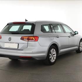 Foto inzerátu Volkswagen Passat 2.0 TDI