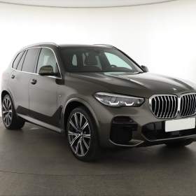 BMW X5 xDrive30d / 19580130
