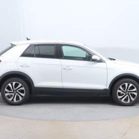 Foto inzerátu Volkswagen T-Roc 2.0 TDI