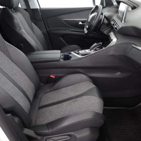 Foto inzerátu Peugeot 3008 1.2 PureTech