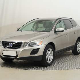 Foto inzerátu Volvo XC60 2.4 D