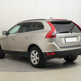 Foto inzerátu Volvo XC60 2.4 D