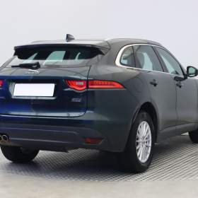 Foto inzerátu Jaguar F-Pace 20d AWD