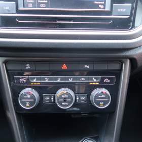 Foto inzerátu Volkswagen T-Roc 1.0 TSI